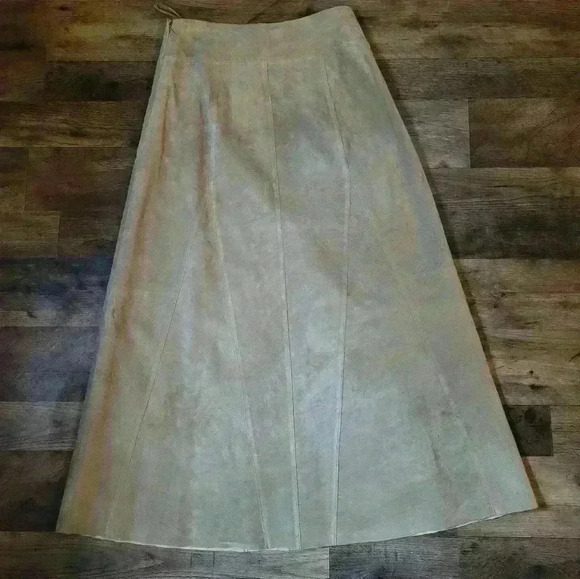 Valerie Stevens 100% Leather Maxi Flare Camel Skirt Size 8 - Picture 7 of 8